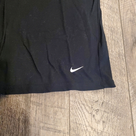 Nike dri fit shirt - Picture 2 of 4